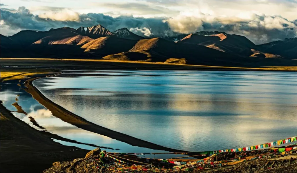Namtso Lake-the highest saline lake in Tibet Namtso Lake-the highest saline lake in Tibet